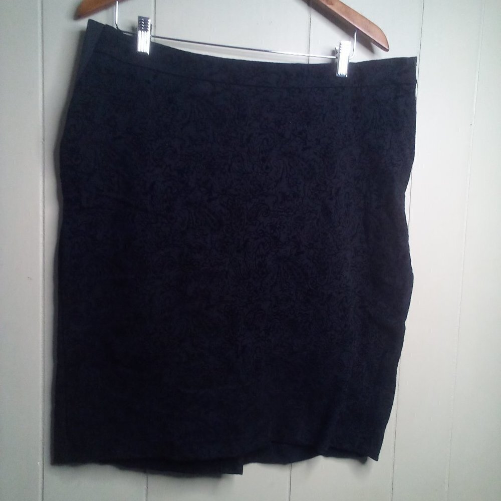 Anne Klein Skirt XL Pull On Textured Paisley Black